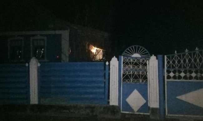 Избил и отрезал ухо: мужчина жестоко поиздевался над другом