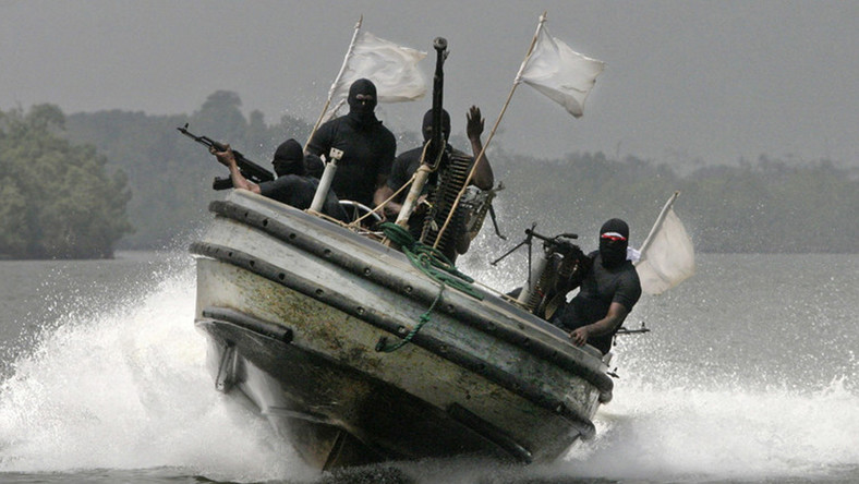 Российские моряки попали в плен: пираты атаковали судно возле берегов Африки