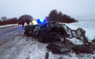 Погиб ребенок: фура смяла внедорожник в ДТП под Тернополем