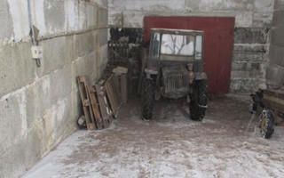 Трагедия в монастыре под Сумами: мужчину задавил трактор