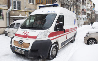 В Киеве посреди улицы обнаружили тело пенсионерки