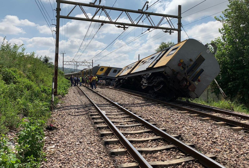 Масштабная авария на железной дороге: пострадали 200 человек