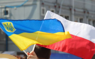 Поляки подняли зарплаты работникам из Украины