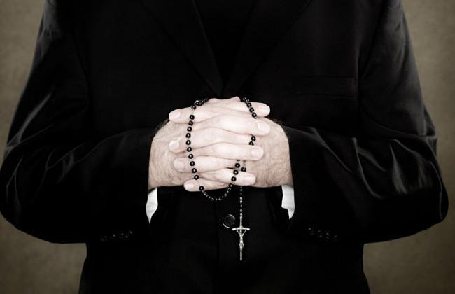 Хранил оружие и боеприпасы: во Львове задержан священнослужитель