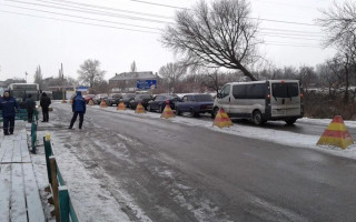 Под оккупированной Горловкой в очереди на КПВВ умерли трое мужчин
