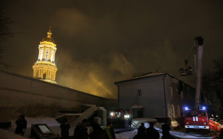 Пожар в Киево-Печерской лавре ликвидирован, — ГСЧС
