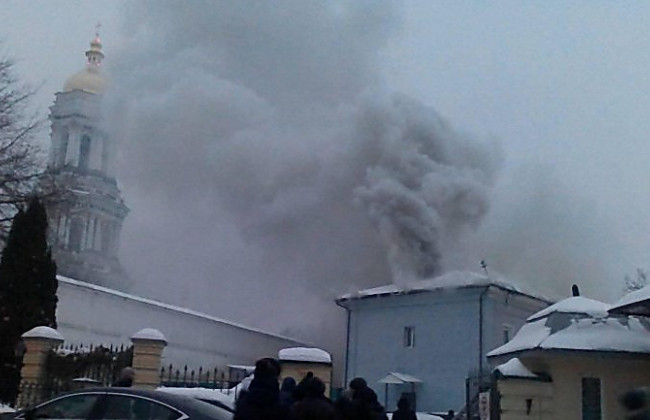 Пожар в Киево-Печерской лавре: подробности и видео