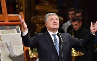Порошенко пообещал защищать верующих Московского патриархата