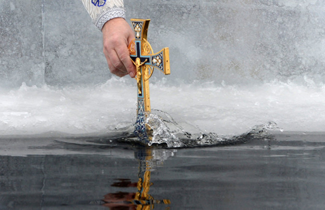 Кому нельзя купаться на Крещение: медицинские противопоказания