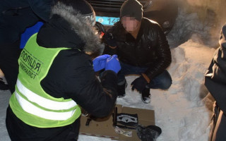 На шию накинули мотузку: з'явилися подробиці пограбування підприємця