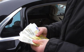 НАБУ повідомило 7 особам про підозру у заволодінні 93 мільйонами Укрзалізниці