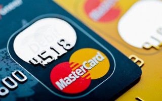 Mastercard изменит правила автоматического списания средств с карт