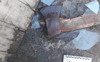 Порубил топором: под Одессой мужчина атаковал своего знакомого