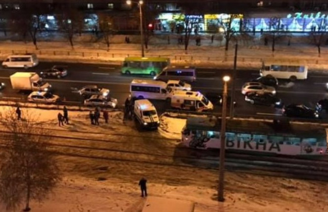 В Харькове машина инкассаторов сбила женщину: все подробности