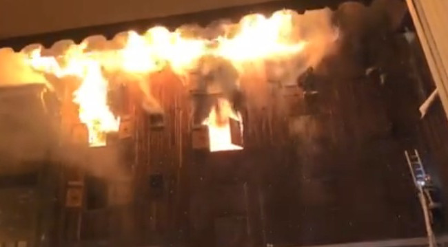 Масштабный пожар на горнолыжном курорте в Куршевеле: много пострадавших