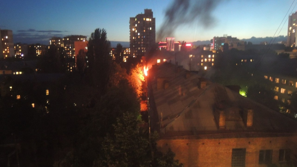 Масштабный пожар в Виннице: горело общежитие, пострадали студенты