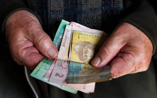 Пенсия в Украине: украинцы рискуют остаться без выплат из-за новых норм