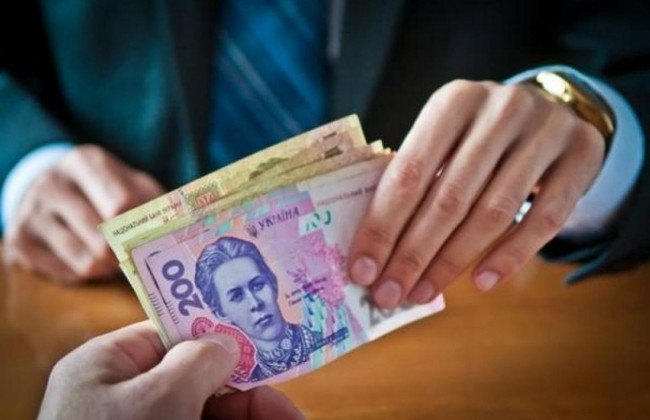 Слідчий поліції попався на хабарі: ДБР закінчило розслідування