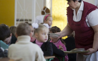 Масове отруєння у Вінницькій області: у лікарні опинилися 12 школярів