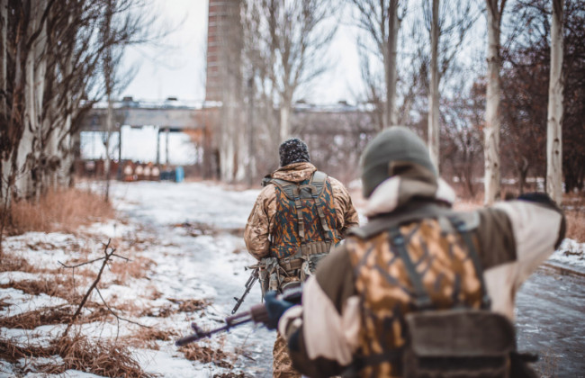 Боевики на Донбассе обстреляли школу: появились подробности