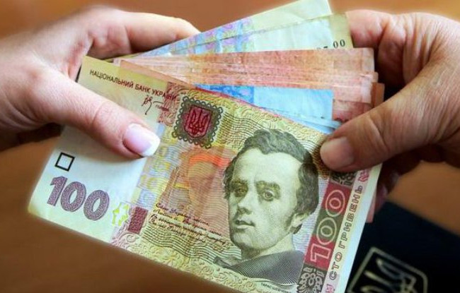 Отговорки больше не помогут: неплательщикам алиментов будут искать работу