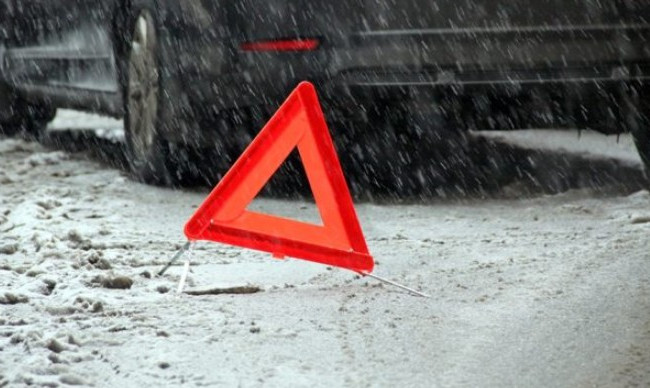 Перелом обеих ног: на Прикарпатье произошло странное ДТП