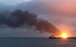 Пожар на танкерах в Керченском проливе: количество погибших возросло