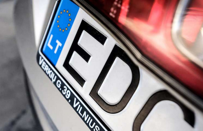 Растаможка «евроблях»: фискалы поставили новый рекорд