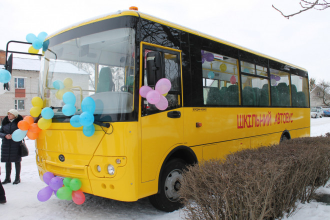 Отравились газом в автобусе: под Киевом дети попали в реанимацию