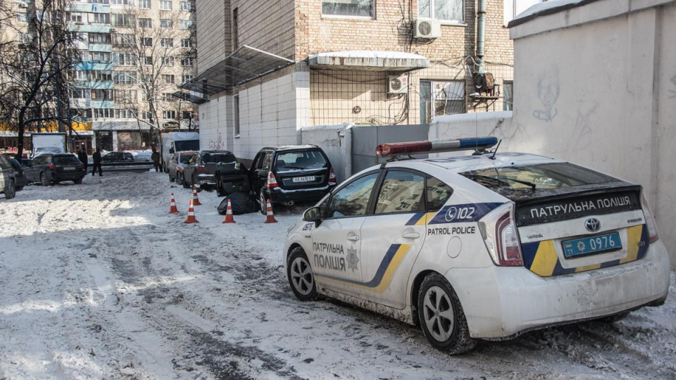 Внезапная смерть: мужчина умер за рулем автомобиля в Киеве