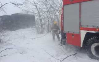 Вовремя спасли: в снежную ловушку попали 40 человек под Днепром