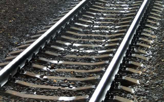 Решили прославиться: в Ровно дети рискнули жизнью и записали это на видео