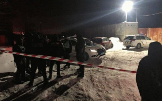 С топором в руках: стали известны подробности нападения на журналистов