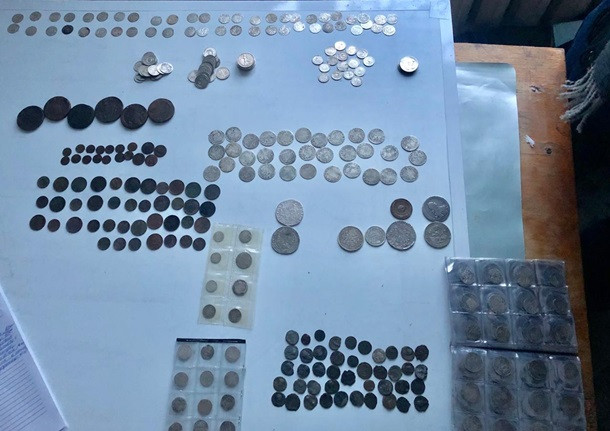 Украинец пытался вывезти за границу старинные монеты: подробности