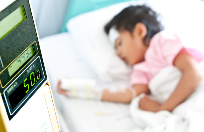 Под Винницей пассажиры электрички силой отобрали у родителей избитого ребенка