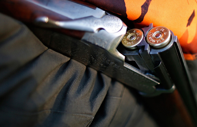 Спалив будинок і застрелився: колектори довели чоловіка до самогубства