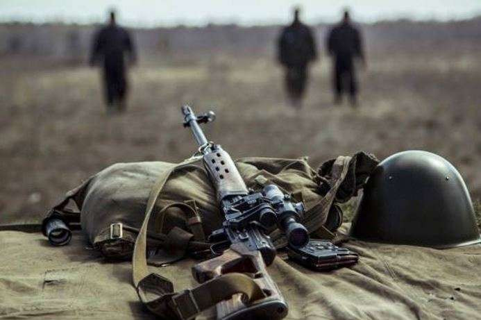 На Донбассе военный застрелился из автомата Калашникова