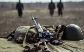 На Донбассе военный застрелился из автомата Калашникова