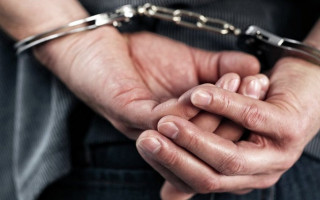 Брали хабарі: ДБР затримало контррозвідника СБУ та командира військової частини