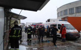 У Рівному стався вибух у кіоску з шаурмою: є постраждалі