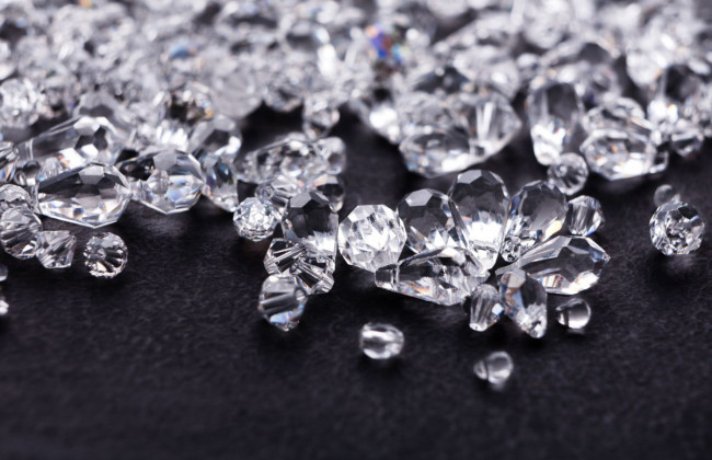 Украл бриллианты на глазах у толпы: дерзкое ограбление произошло в помещении биржи