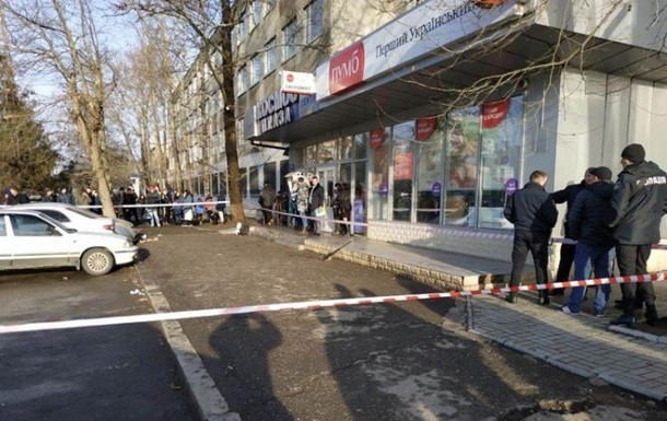 Стрілянина біля райсуду в Миколаєві: колектив суддів прокоментував трагедію