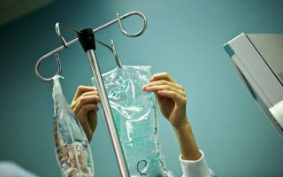 Били и держали в холодной воде: силовики спасли от смерти «пациентов»