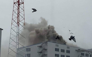 В Николаеве вспыхнул пожар на территории морского порта: подробности, фото