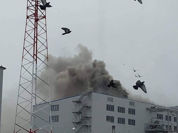В Николаеве вспыхнул пожар на территории морского порта: подробности, фото