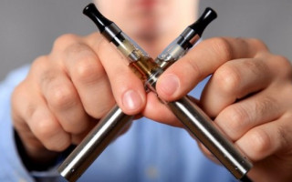 ЧП под Днепром: электронная сигарета взорвалась у парня в руках