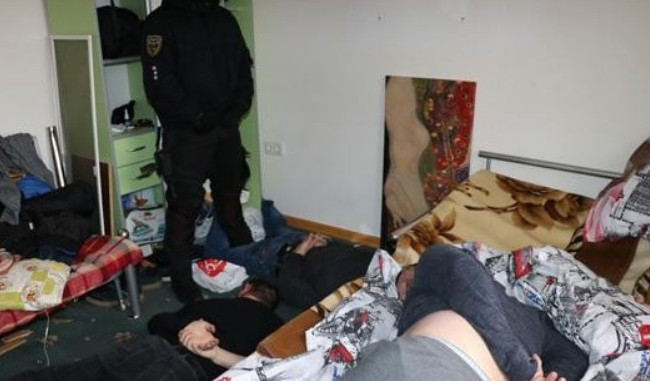 Колектори катували чоловіка через неіснуючий борг