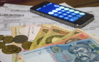 Сколько украинская семья платит за коммуналку: Госстат сделал подсчеты