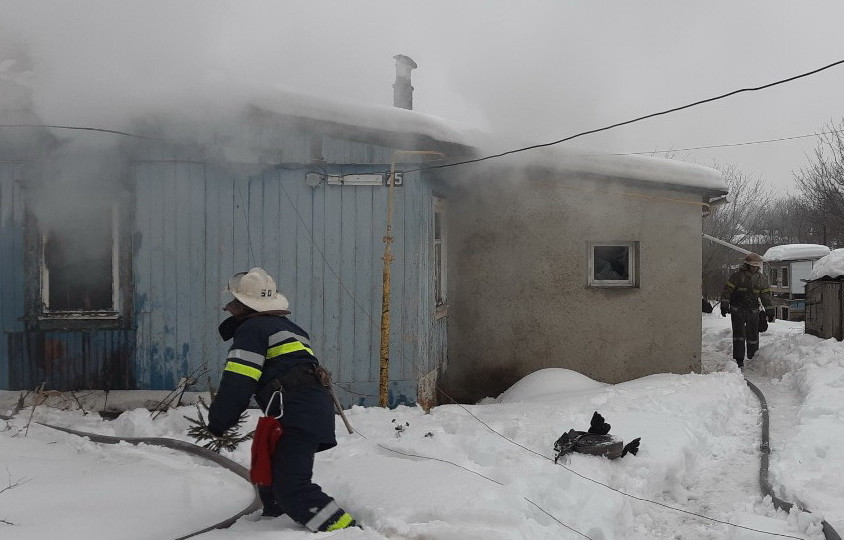 Смертельный пожар в Харьковской области: в частном доме заживо сгорели два человека