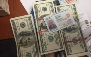 В Киеве начальника отделения полиции поймали на взятке в $15 тысяч